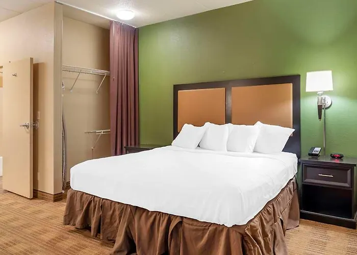 Mainstay Hotel